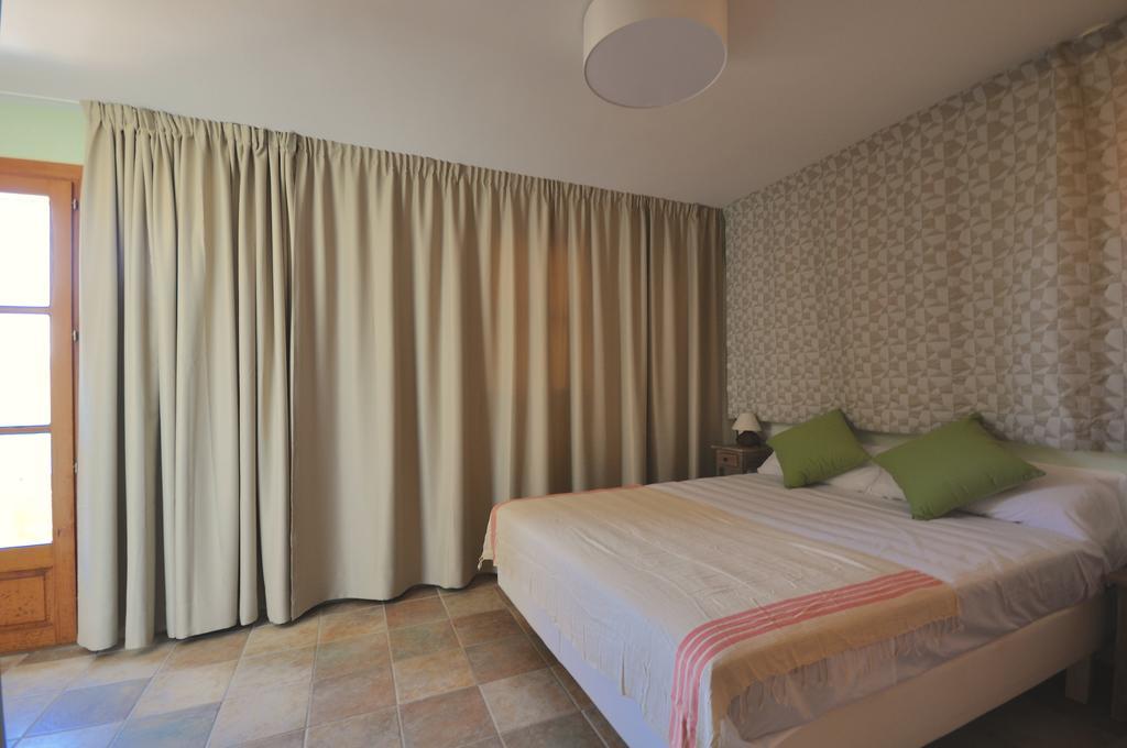 קאלה פי Houm Villa Cala Pi חדר תמונה
